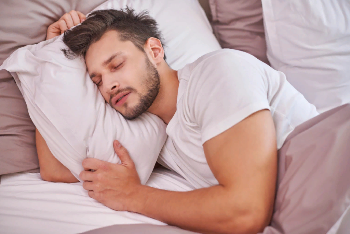 Преимущества регулярных тренировок для сна